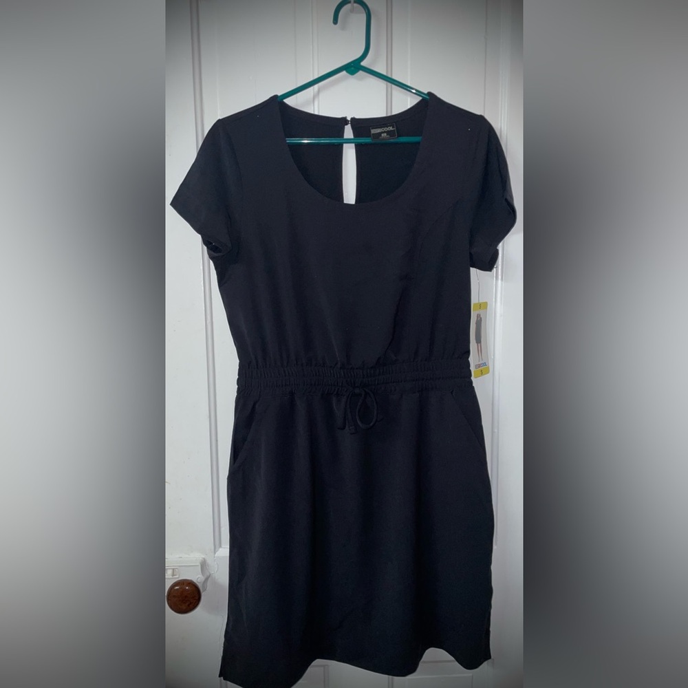 32 Degrees Cool, Black Dress